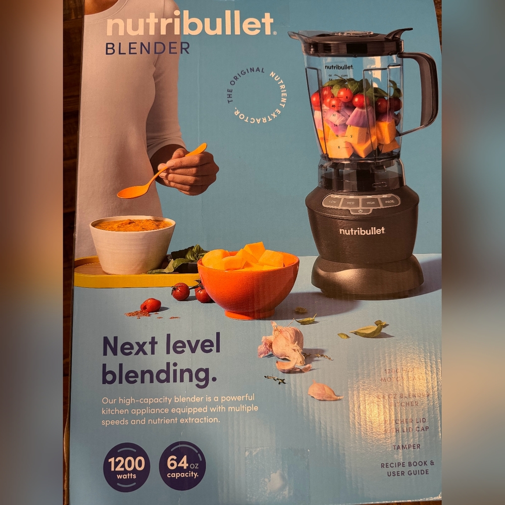 nutribullet Blender 1200 W 64 oz - Black (OPENED BOX)